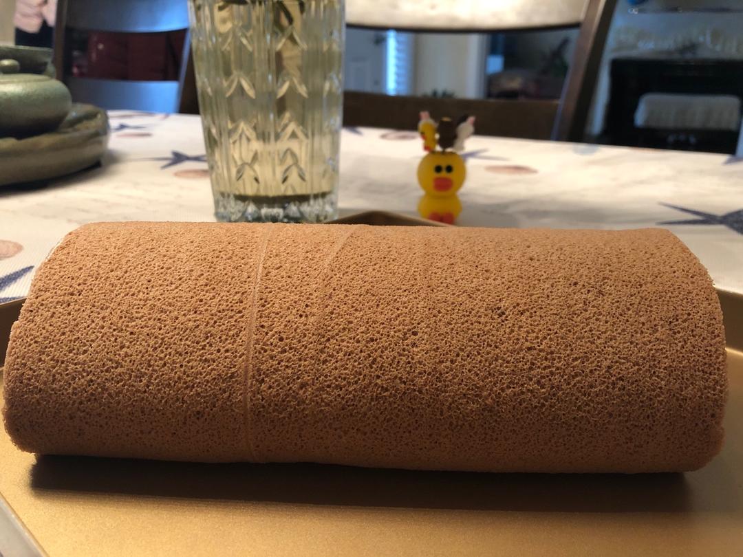 超浓郁卷不裂的巧克力蛋糕卷