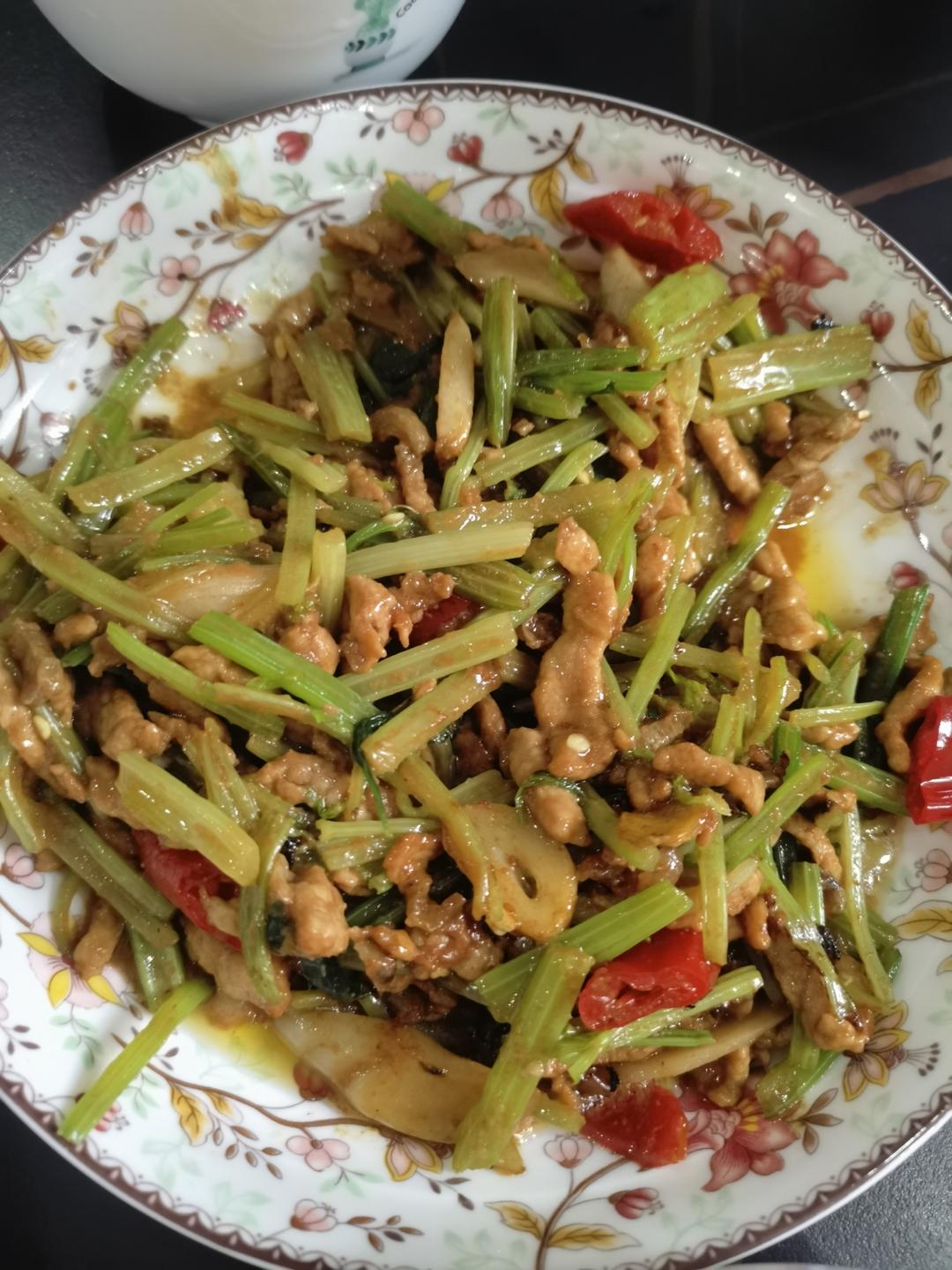 蒜苔炒肉丝