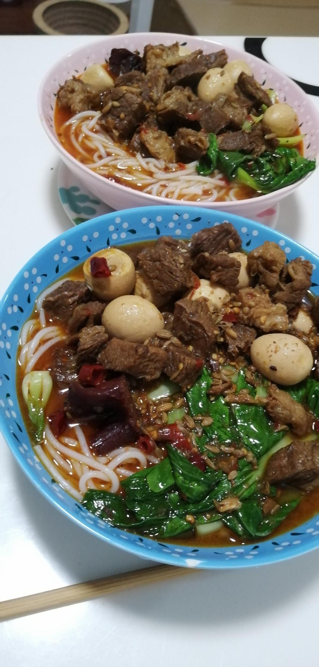 厨师长教你：“川味牛肉面”的家常做法，麻辣过瘾味道安逸，收藏
