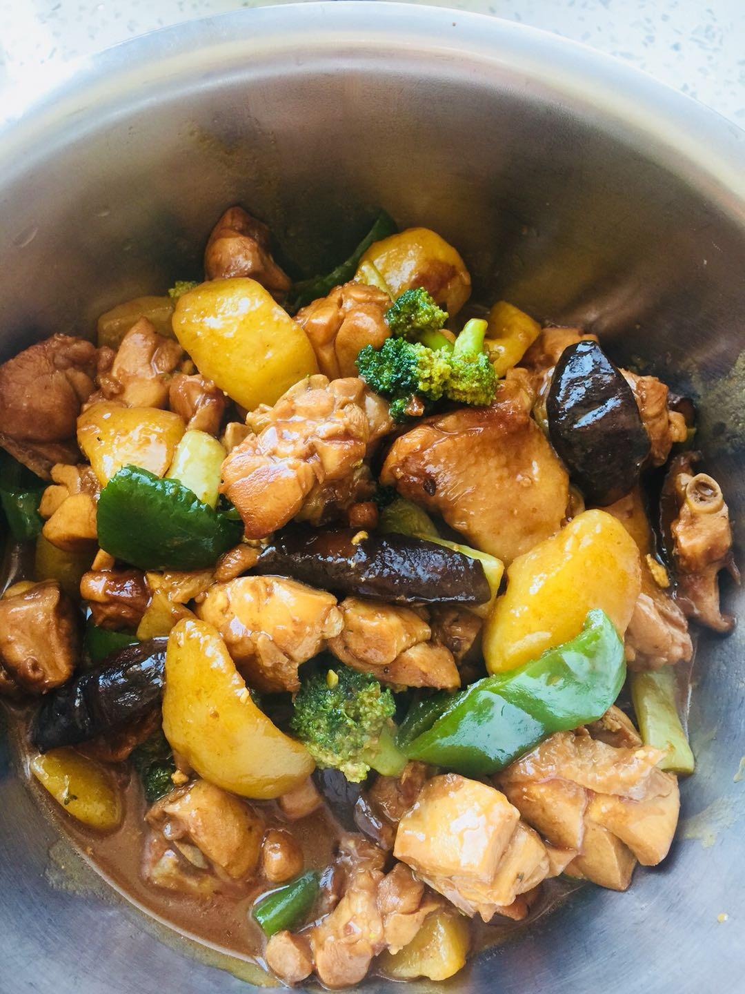 土豆香菇炖鸡腿