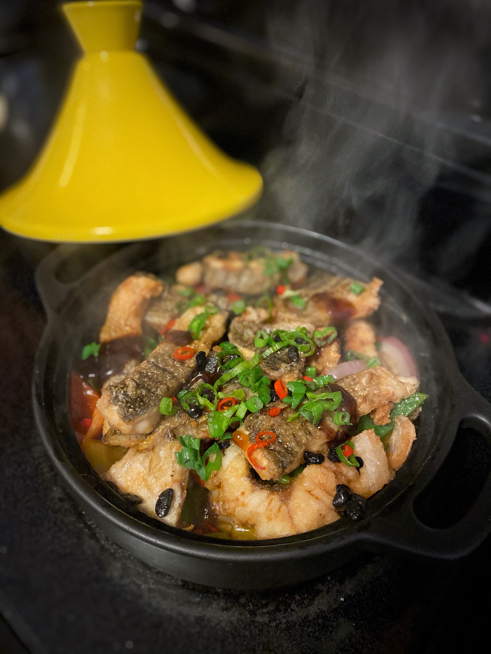 啫啫鱼煲😋难怪人家说食在广州，太好吃了