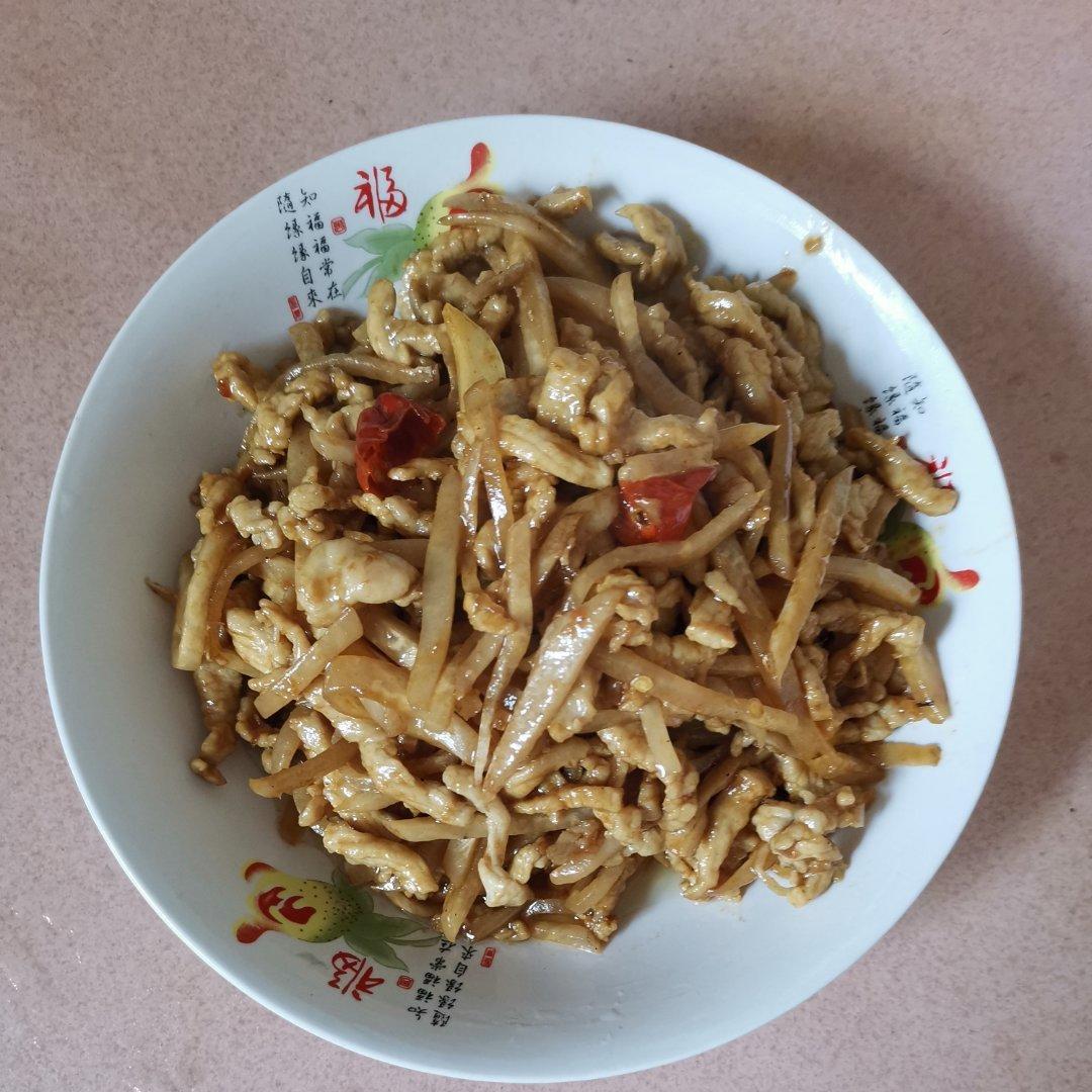 酸萝卜炒肉