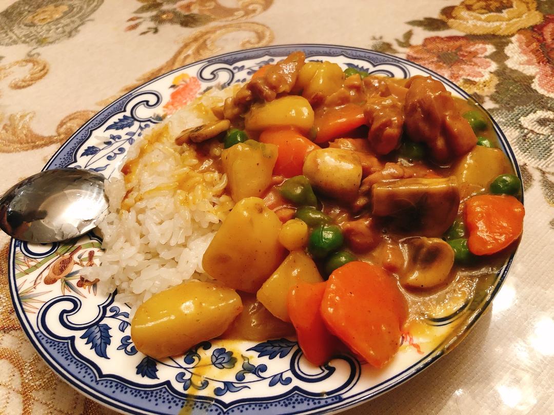 咖喱鸡肉饭