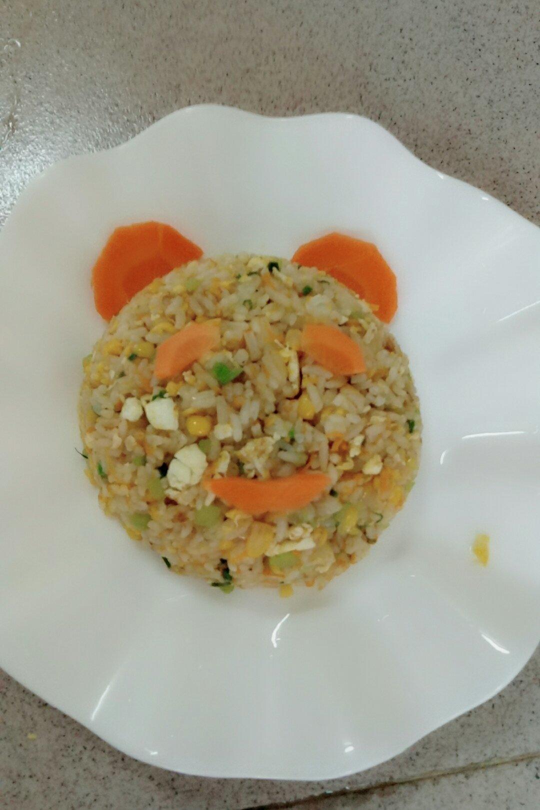 玲宝贝嘟嘟做的宝宝的五彩炒饭