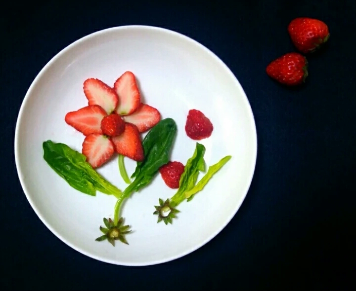 草莓季🌹我的少女心的做法