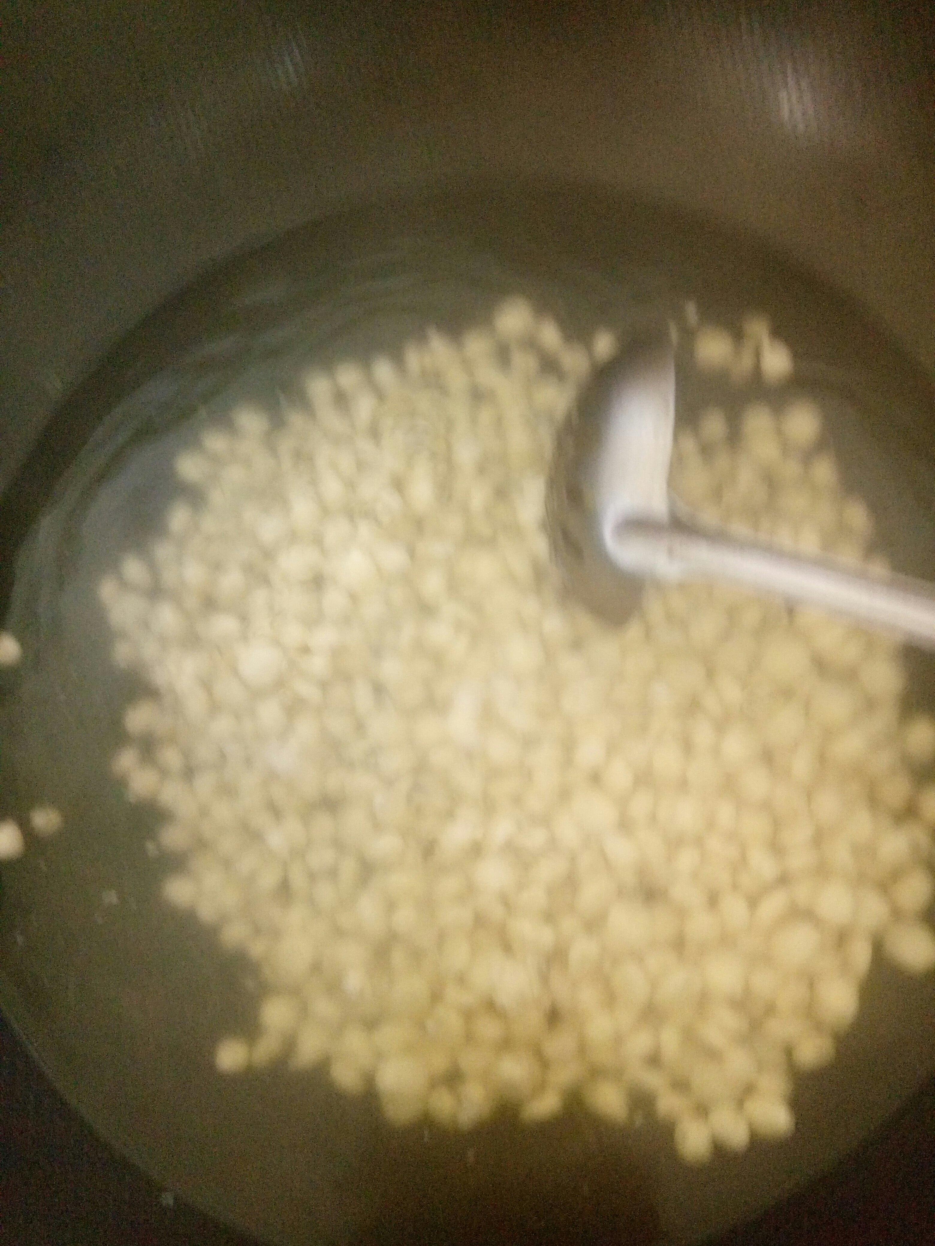 糖烤玉米粒的做法 步骤3