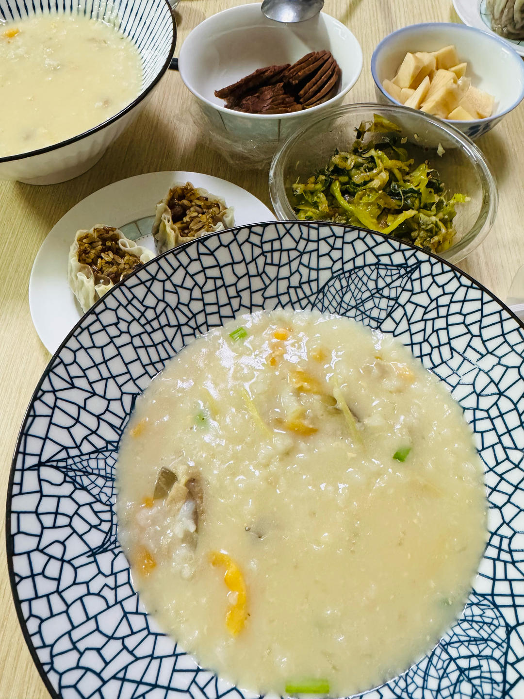 堂妈小厨——超好喝的皮蛋瘦肉粥