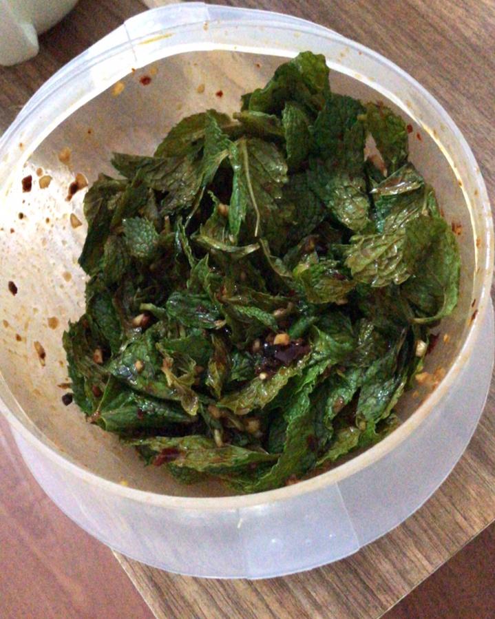 凉拌薄荷叶