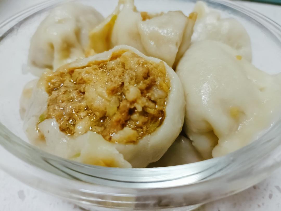 皮薄多汁的萝卜猪肉饺子的做法