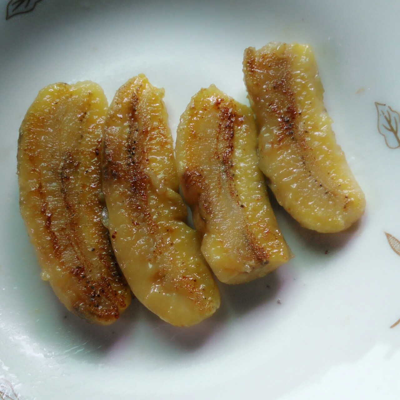 小情绪52v9做的原汁原味煎香蕉