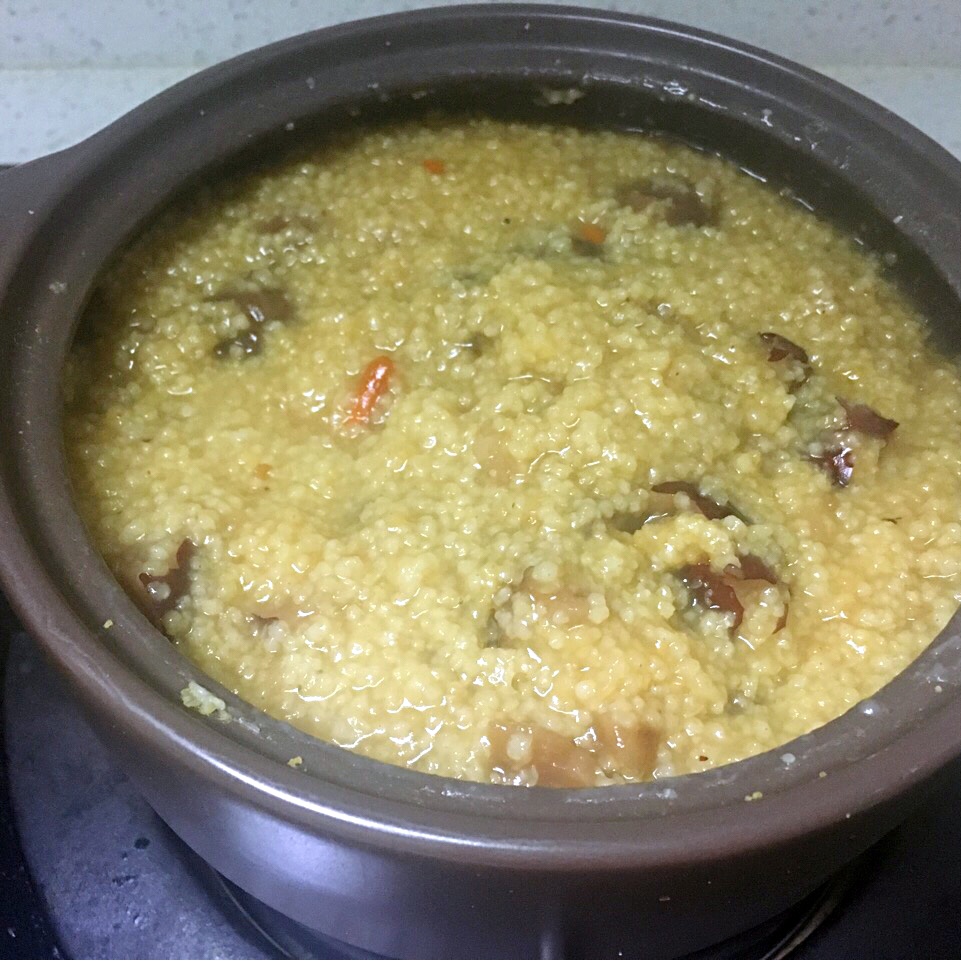 红枣桂圆小米粥