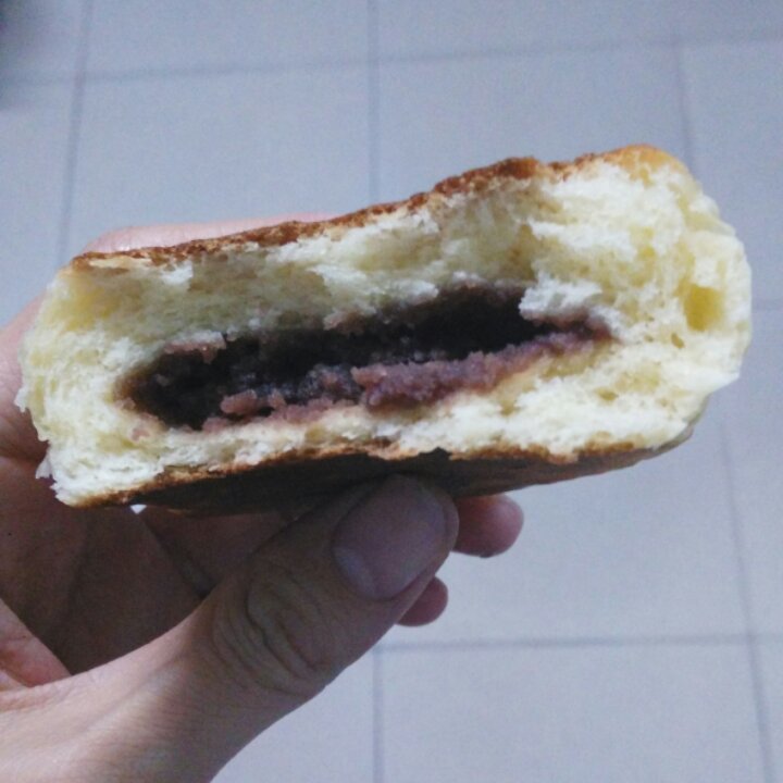 松软牛奶红豆饼