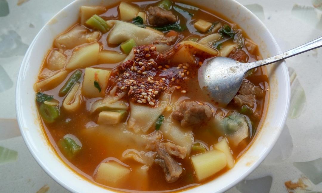 牛肉烩揪面片