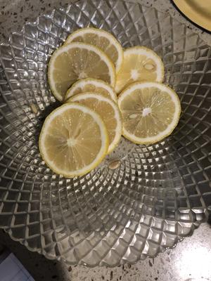 柠檬鸡爪红色的的做法 步骤2