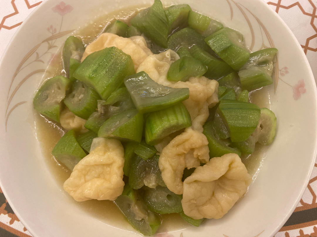 丝瓜鱼腐汤