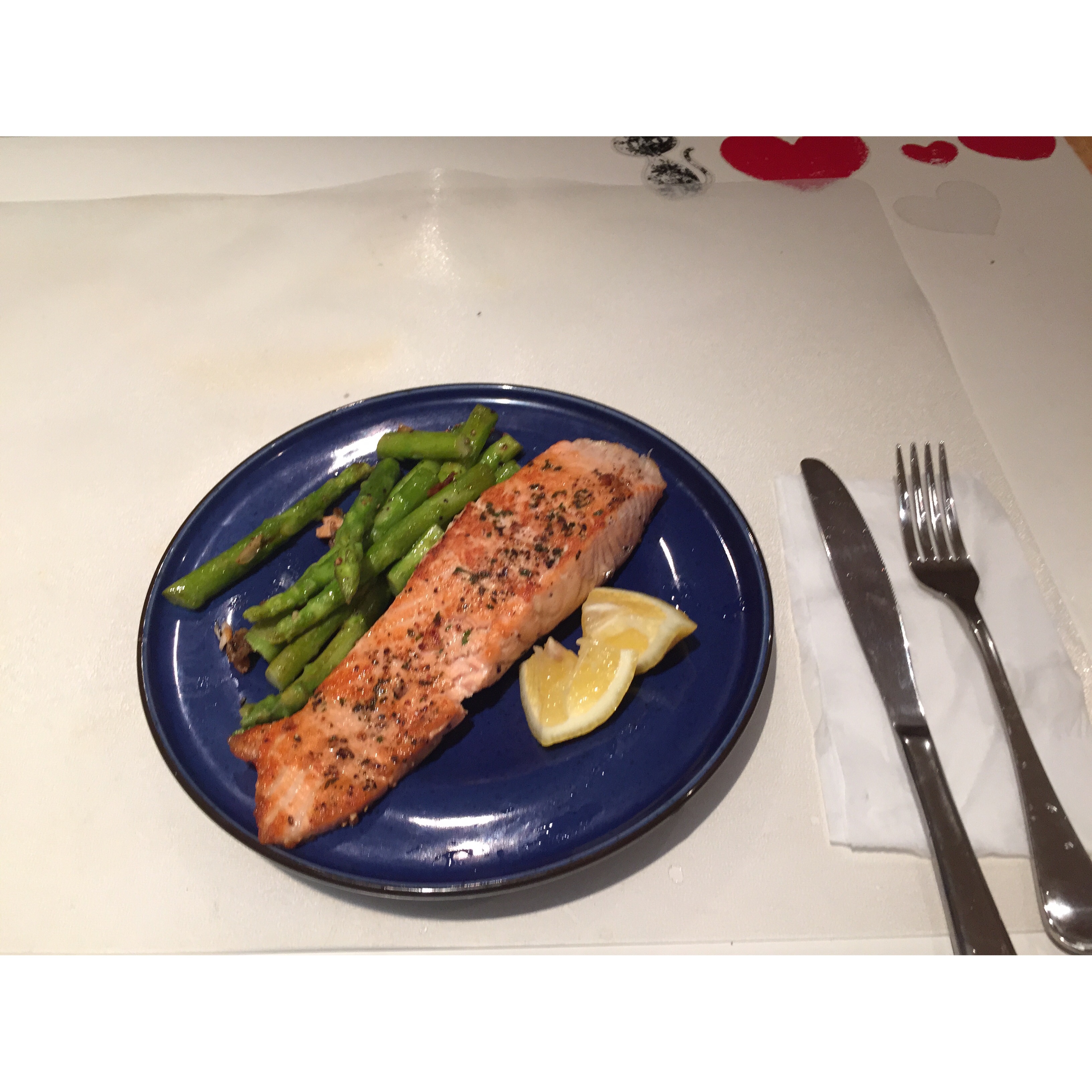 香煎三文鱼配土豆泥