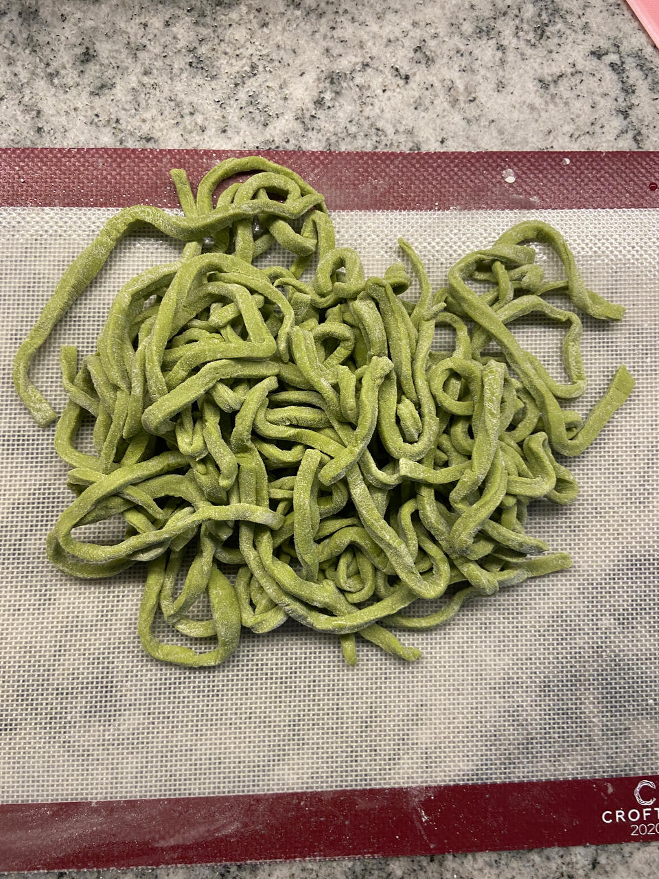 陕西美食之菠菜手擀面