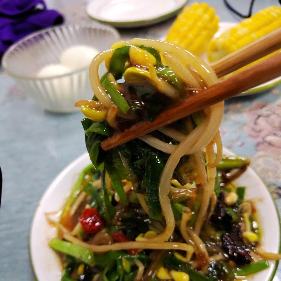 开胃下饭素菜！黄豆芽炒粉丝