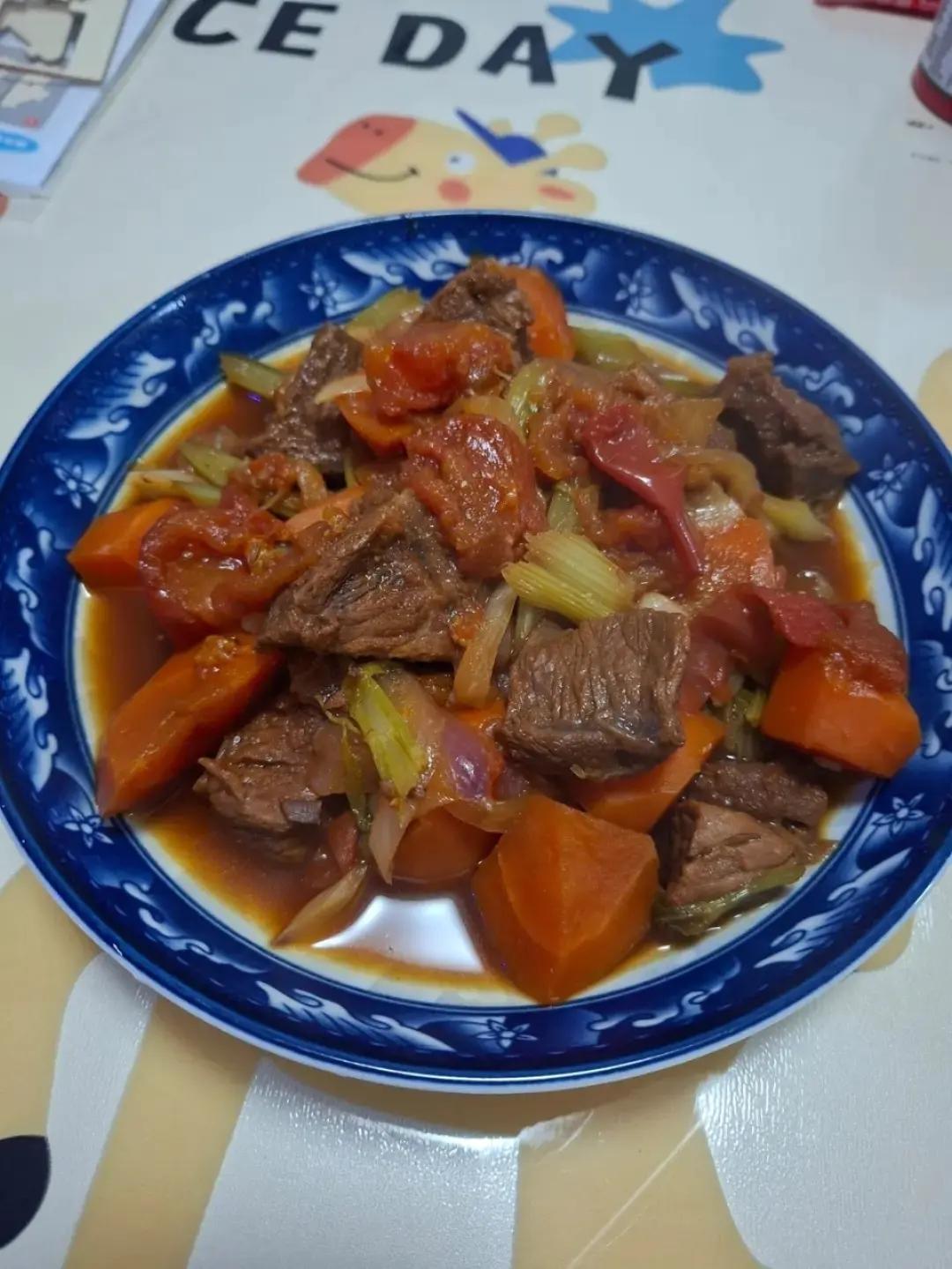 番茄土豆炖牛腩