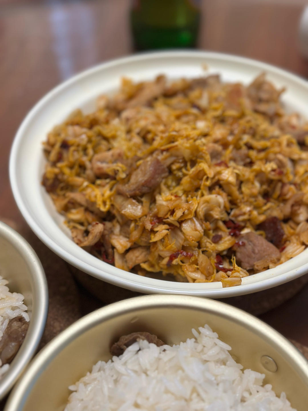 东北酸菜炒五花肉巨香