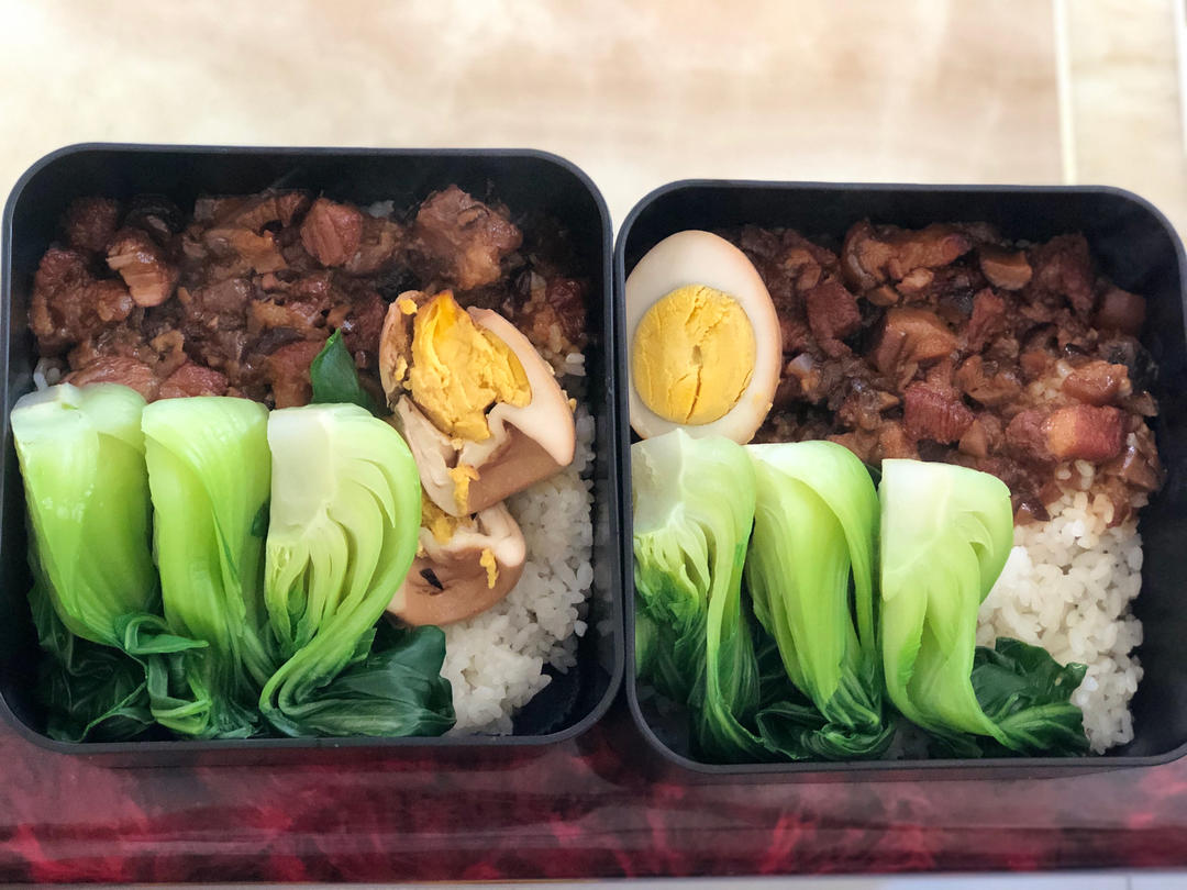 洋葱酥卤肉饭
