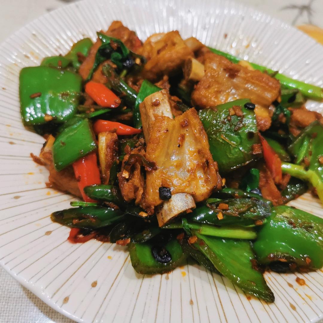 辣椒炒排骨