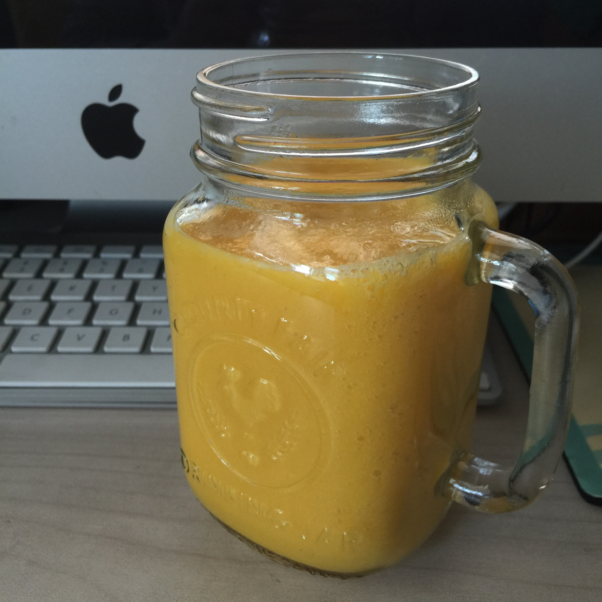 百分百鲜榨橙汁