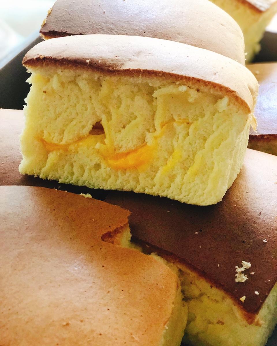 超级无敌好吃的古早蛋糕。