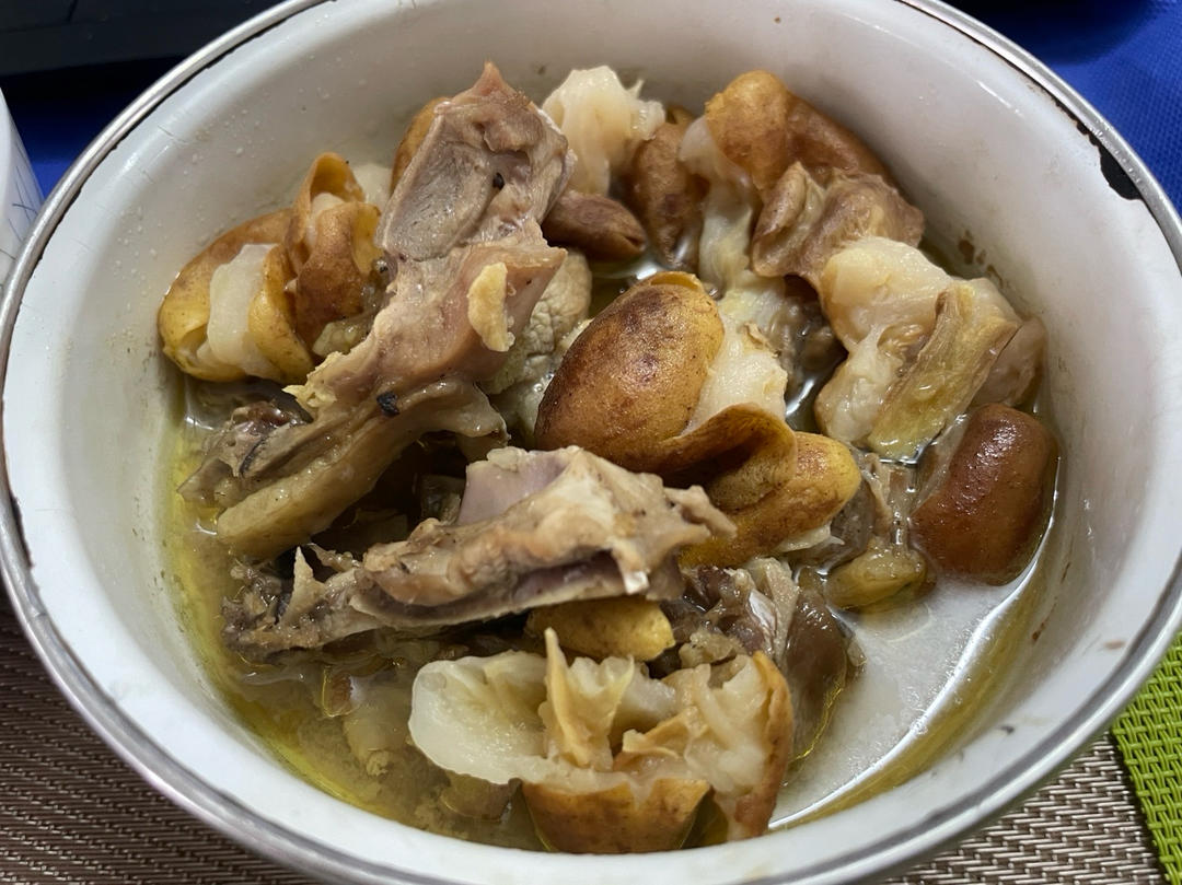 家常菜系列——黄皮蒸鸡