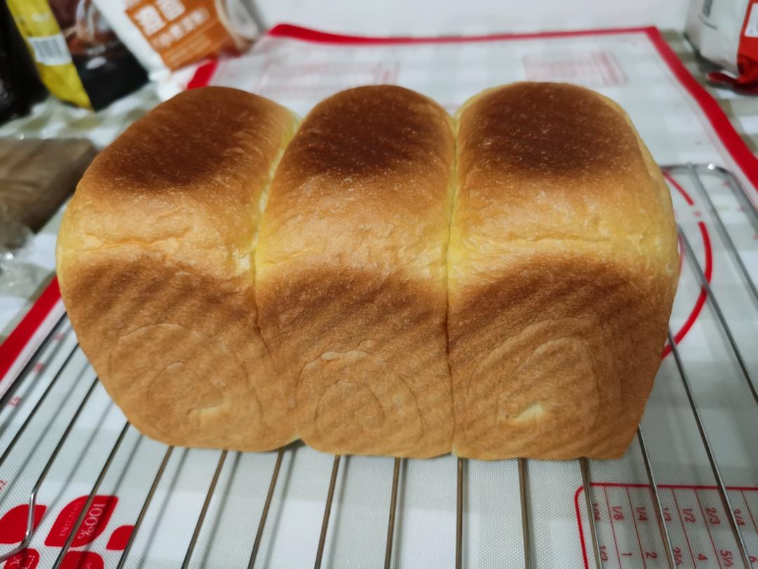 450g吐司面包（轻松手揉，无需面包机，初学者）