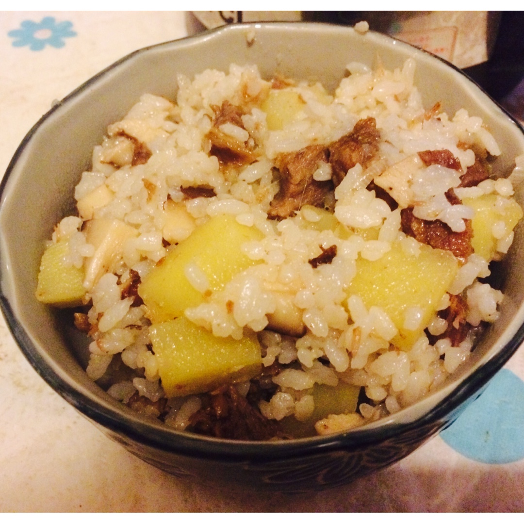 【香菇土豆咸饭】