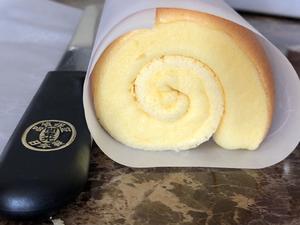超详细的瑞士卷奶油蛋糕卷原味蛋糕卷的制作方法 饱满不掉皮不开裂（附模具换算方法）的做法 步骤2