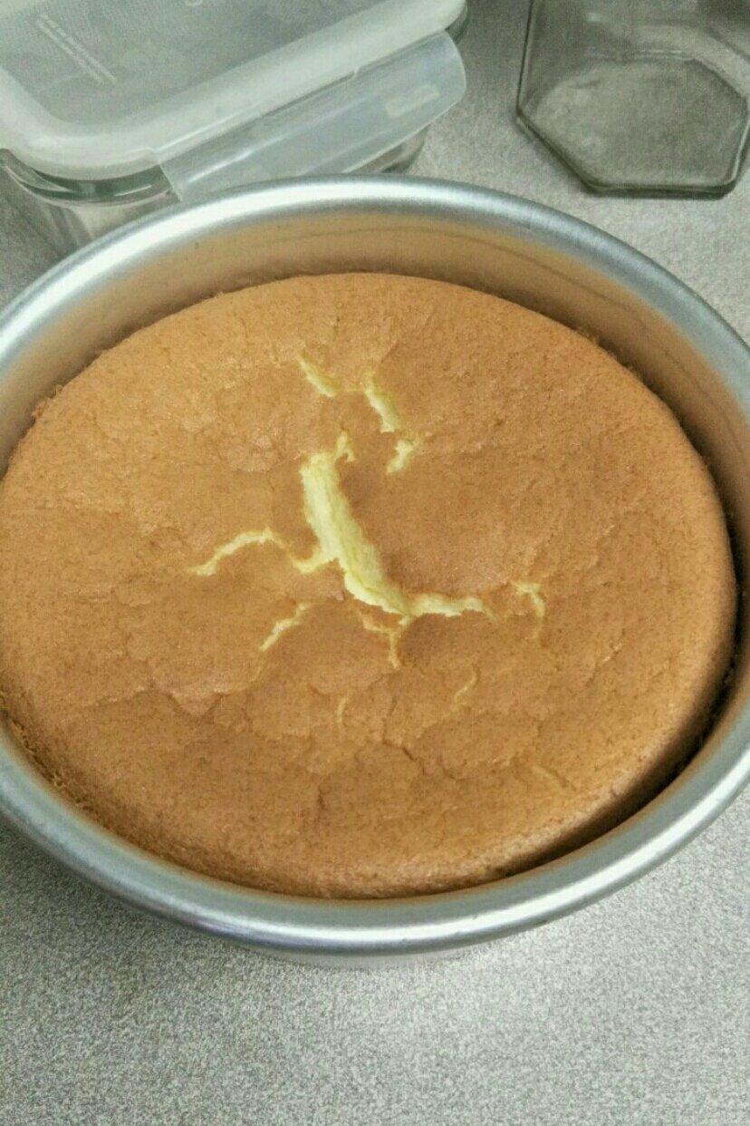 烤箱做蛋糕（戚风蛋糕的做法）