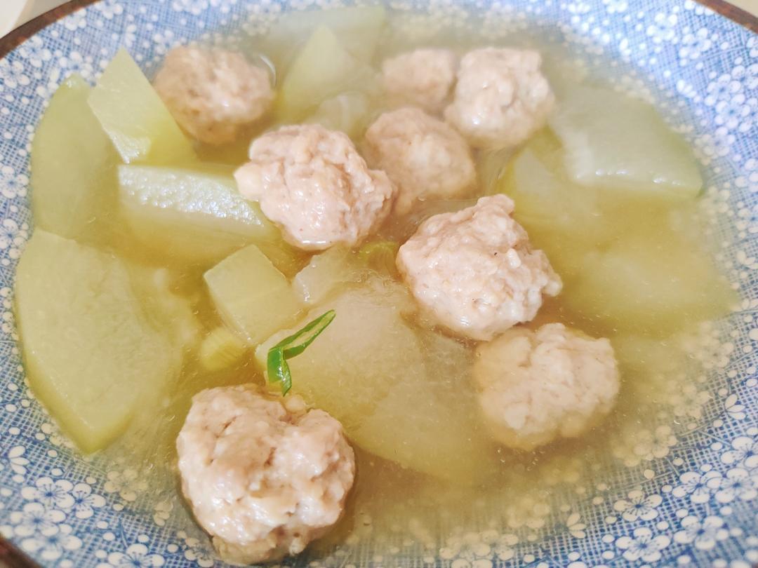 巨鲜美的冬瓜丸子汤