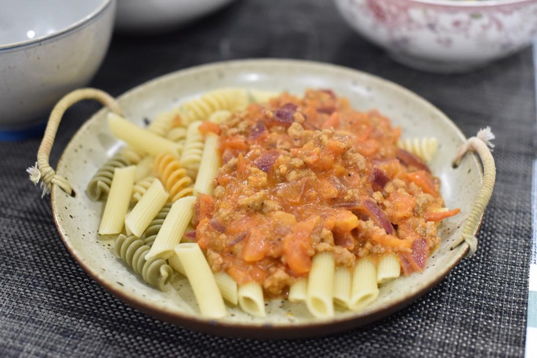 （完胜必胜客的）番茄肉酱意大利面～