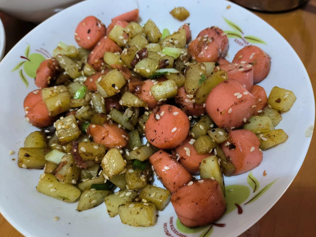 孜然火腿土豆丁