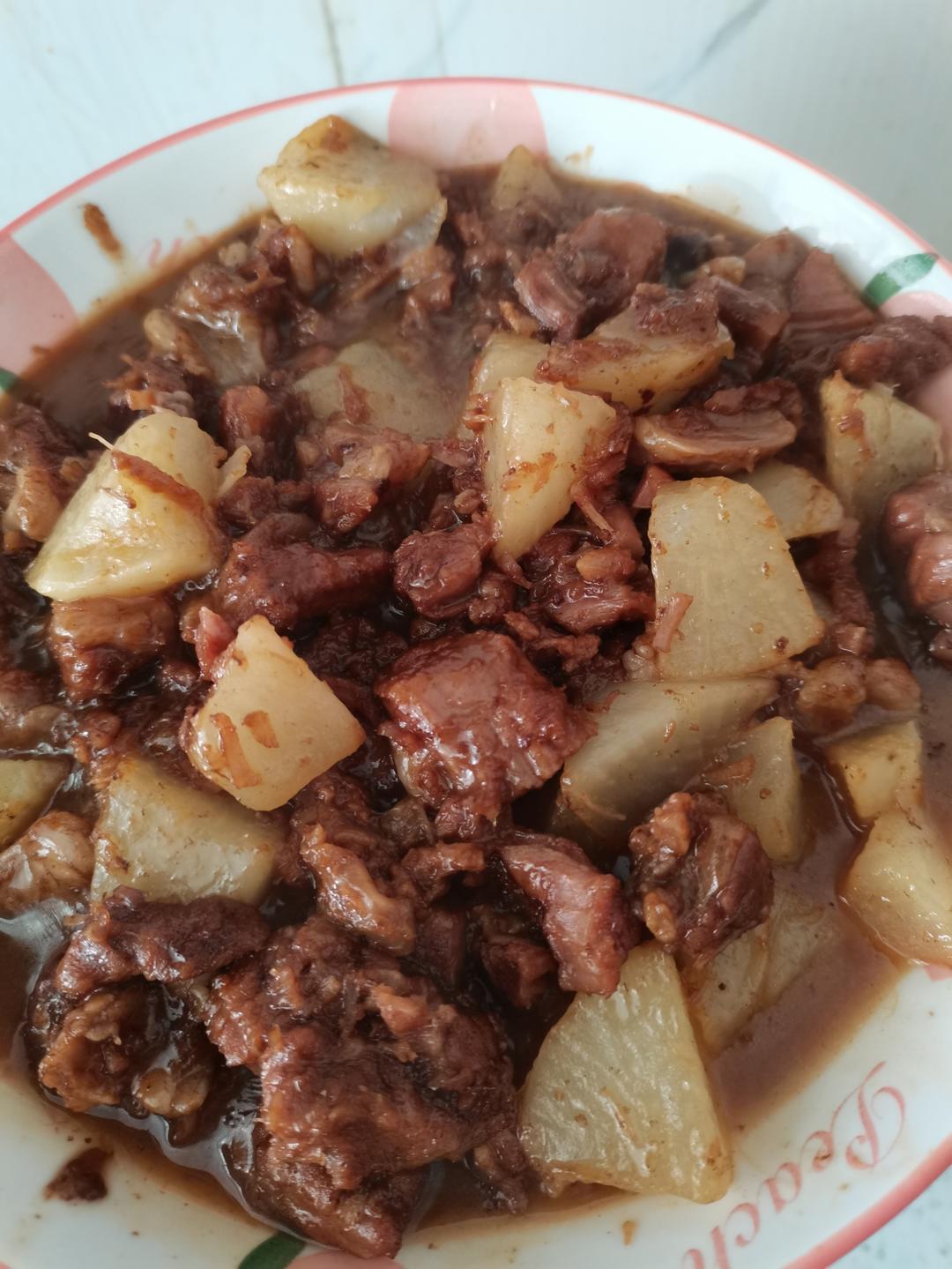 白萝卜烧牛肉