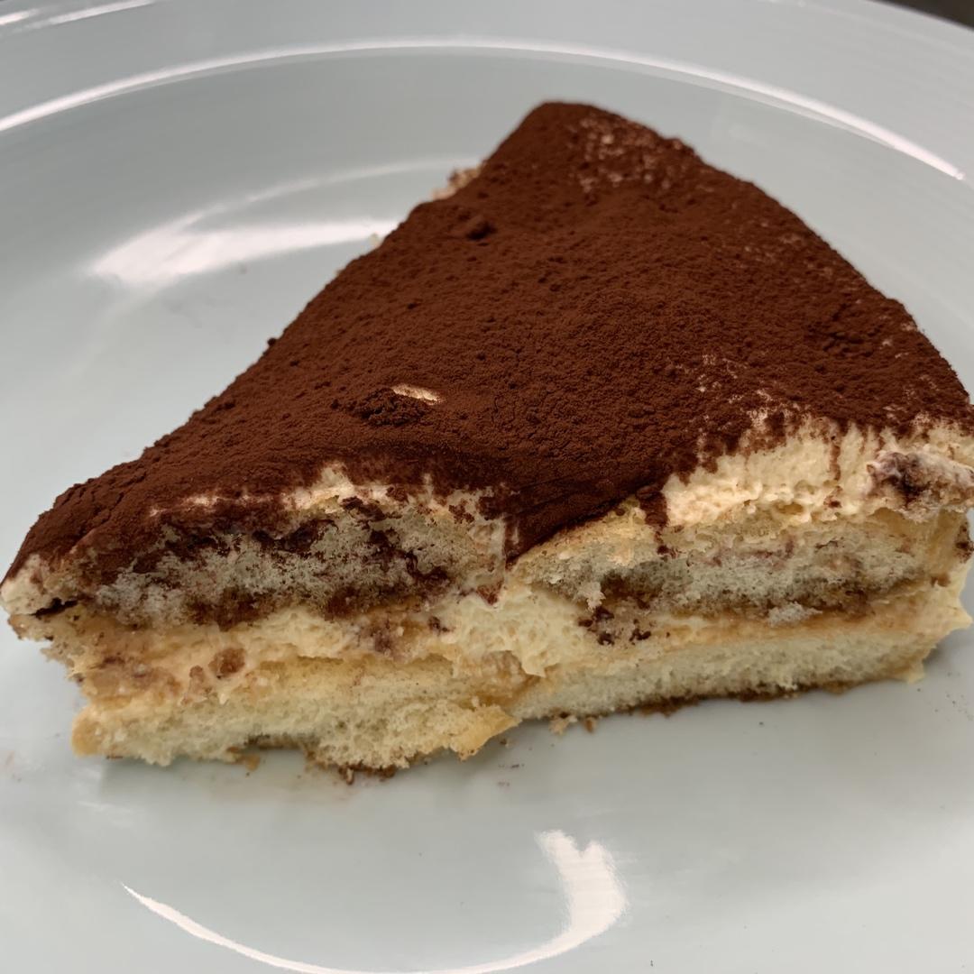 在欧洲学会的经典版提拉米苏