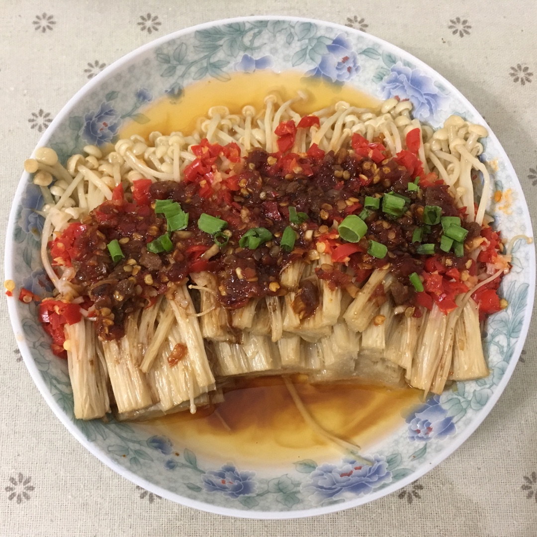 剁椒金针菇