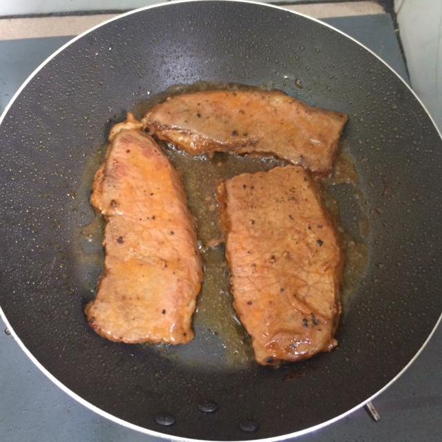 煎牛排