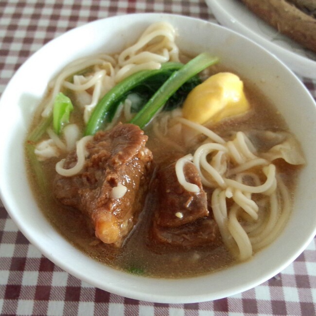 红烧麻油排骨面