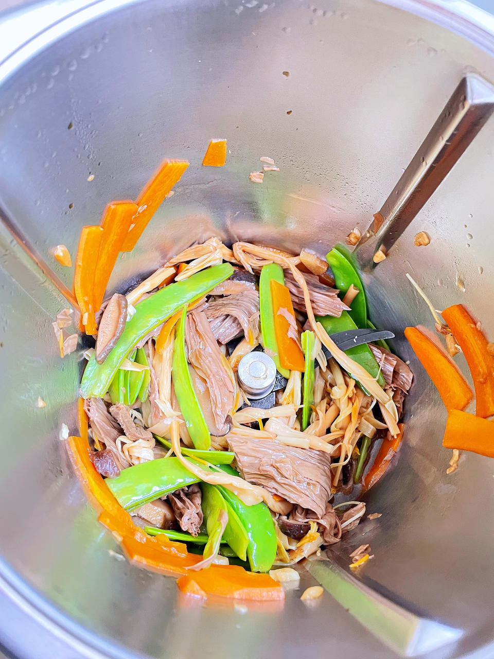 瑞利山和瑞丽安的食堂