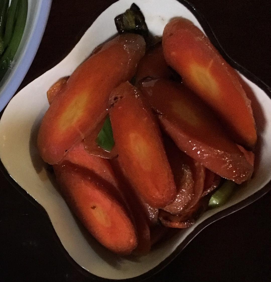 青蒜苗炒胡萝卜