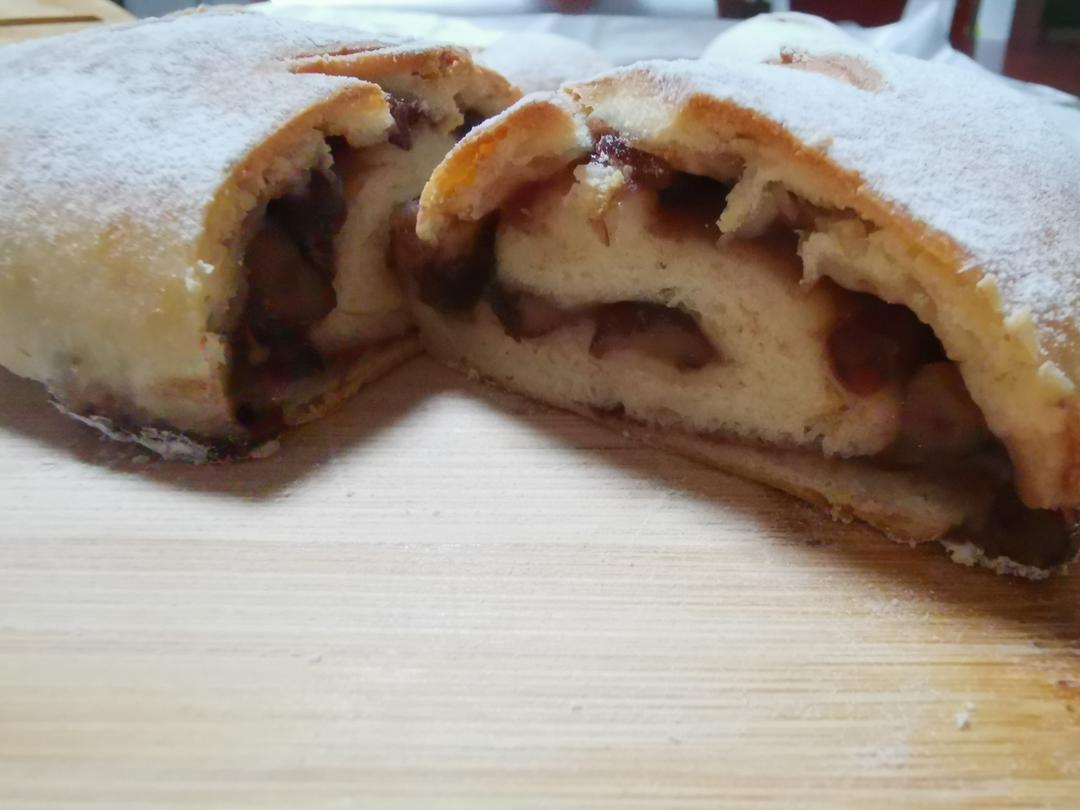 波兰种牛奶面包卷