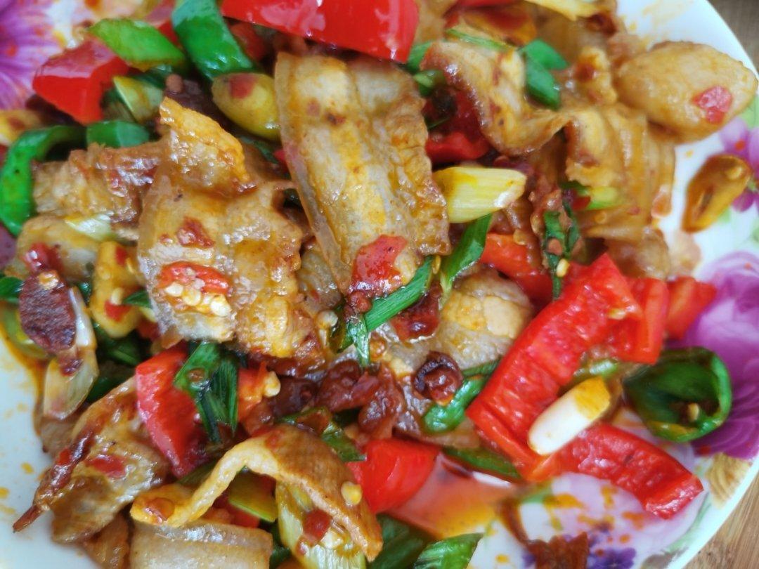 年夜饭必做-蒜苗回锅肉