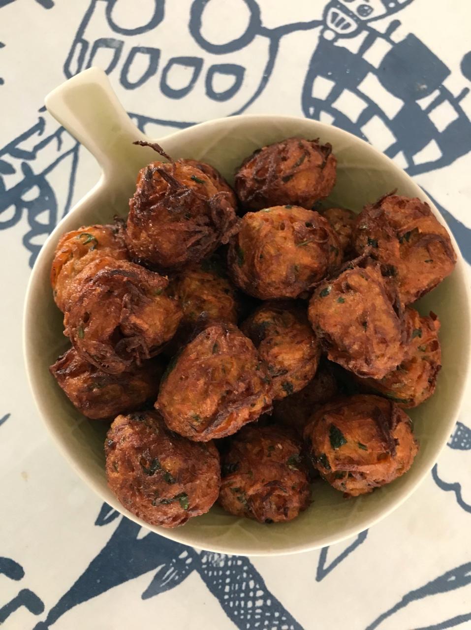 胡萝卜香菜素丸子