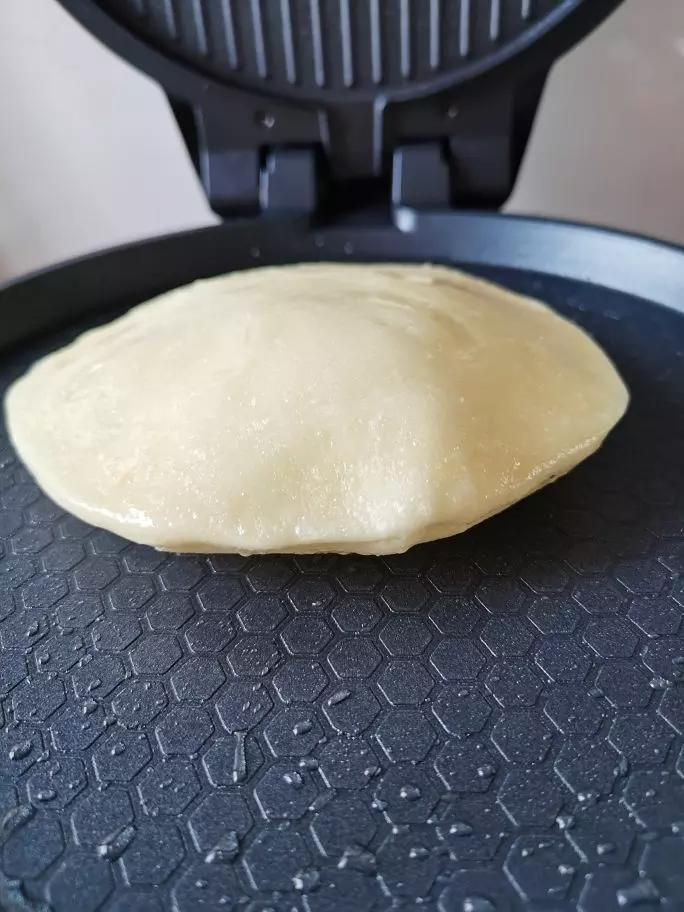 张张都鼓大泡的鸡蛋灌饼这样做不鼓大泡都难
