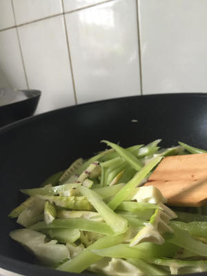 【春季】炒双笋——新鲜时蔬的做法 步骤5