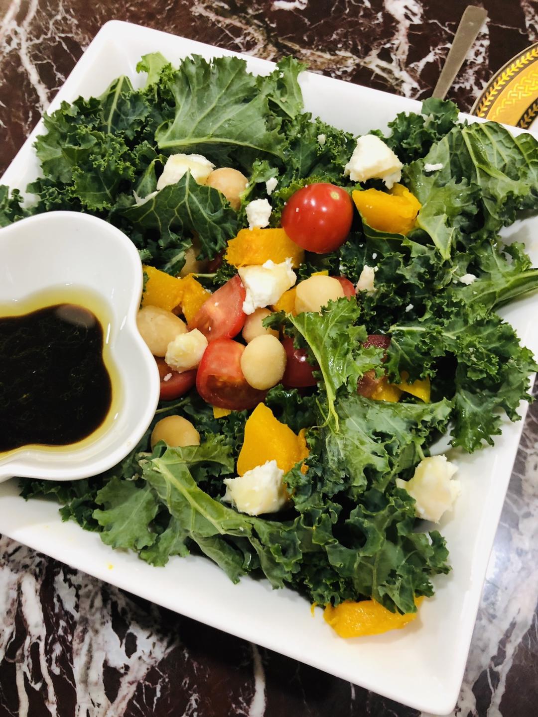 羽衣甘蓝色拉 kale salad