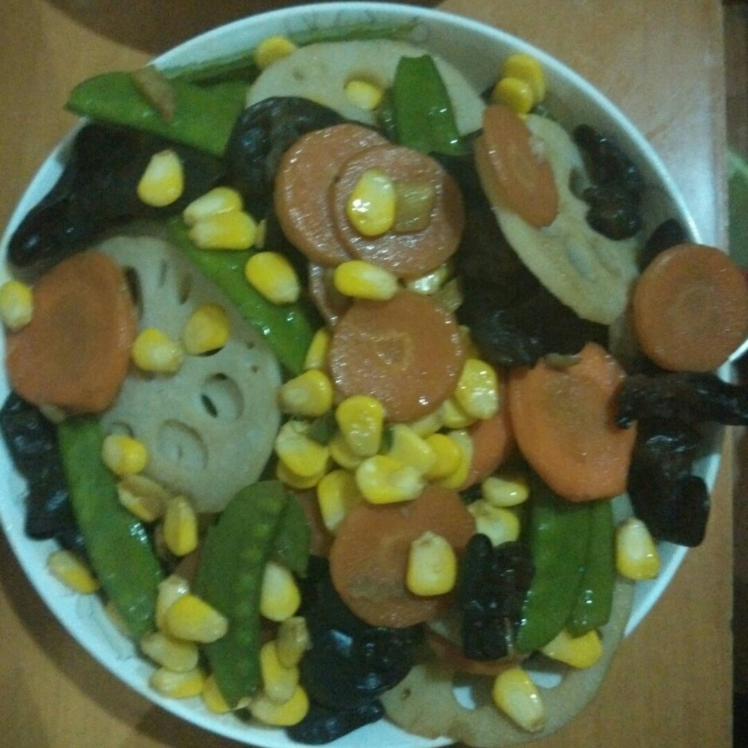 素菜也可以这么美—荷塘小炒